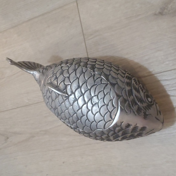 Vintage Handmade Catfish Metal Jar - Picture 4 of 10